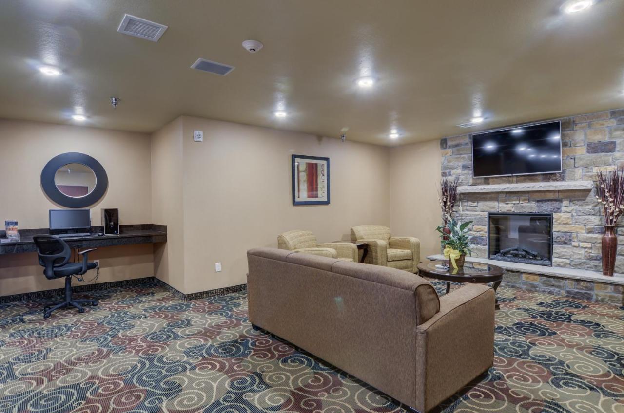 Cobblestone Inn & Suites-Kersey Exterior foto